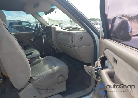 2001 Chevrolet Silverado 1500 Ls z USA, uszkodzony, nr VIN 2GCEC19V311401761